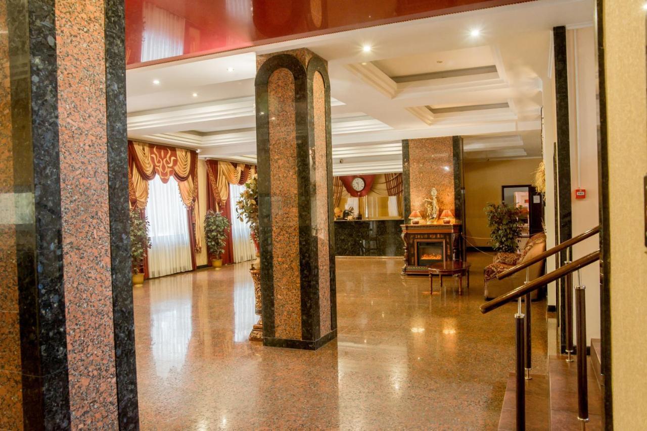 Dniprovski Zori Kremenchuk Exterior foto
