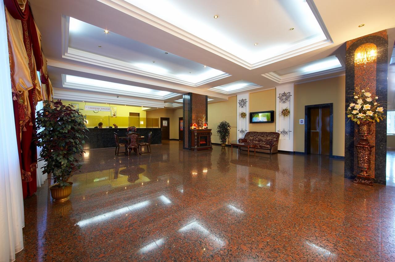 Dniprovski Zori Kremenchuk Exterior foto