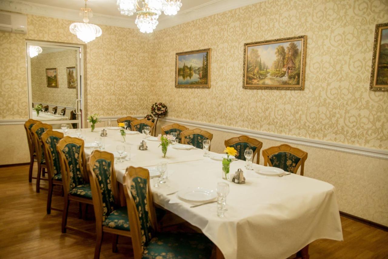 Dniprovski Zori Kremenchuk Exterior foto