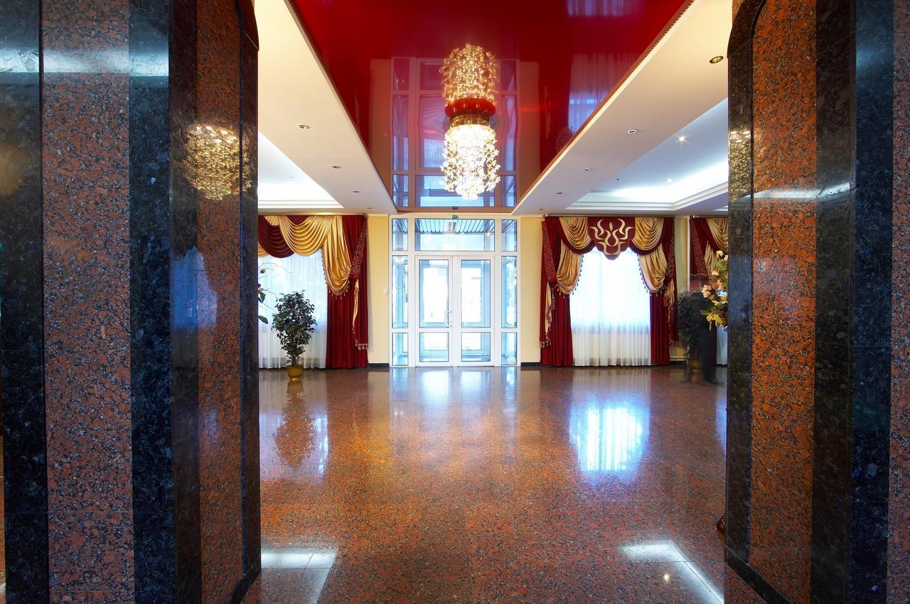 Dniprovski Zori Kremenchuk Exterior foto