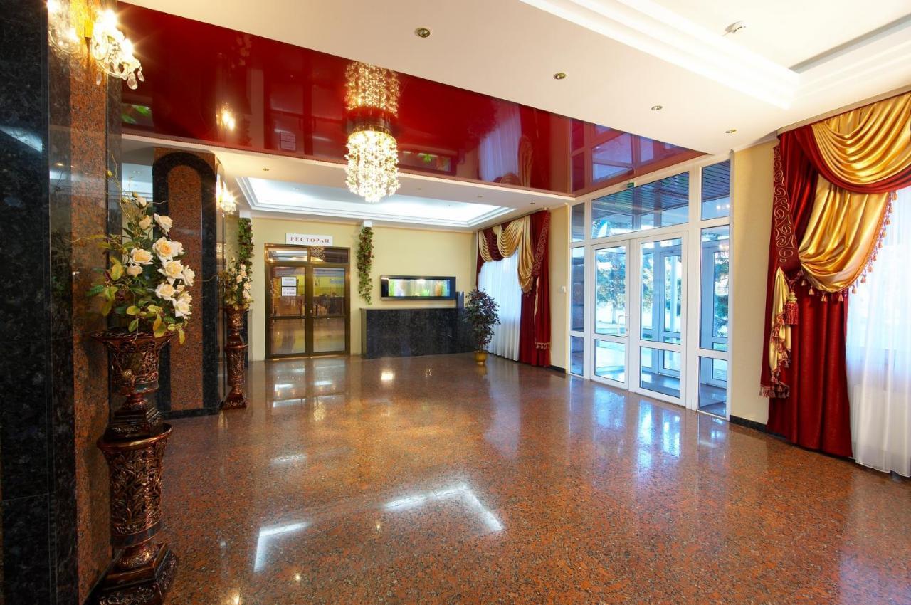 Dniprovski Zori Kremenchuk Exterior foto