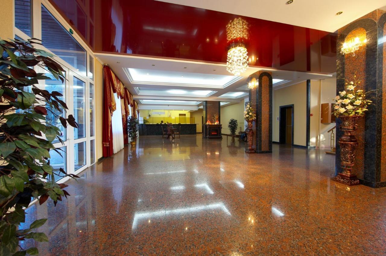 Dniprovski Zori Kremenchuk Exterior foto